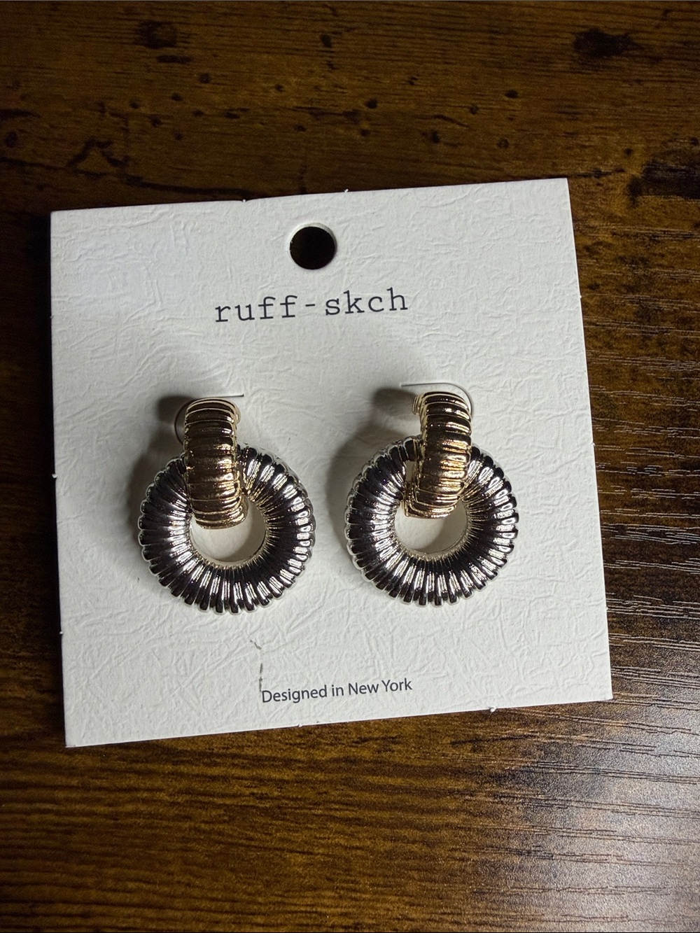 Two-Tone Gold and Silver Ribbed Hoop Fashion Earrings